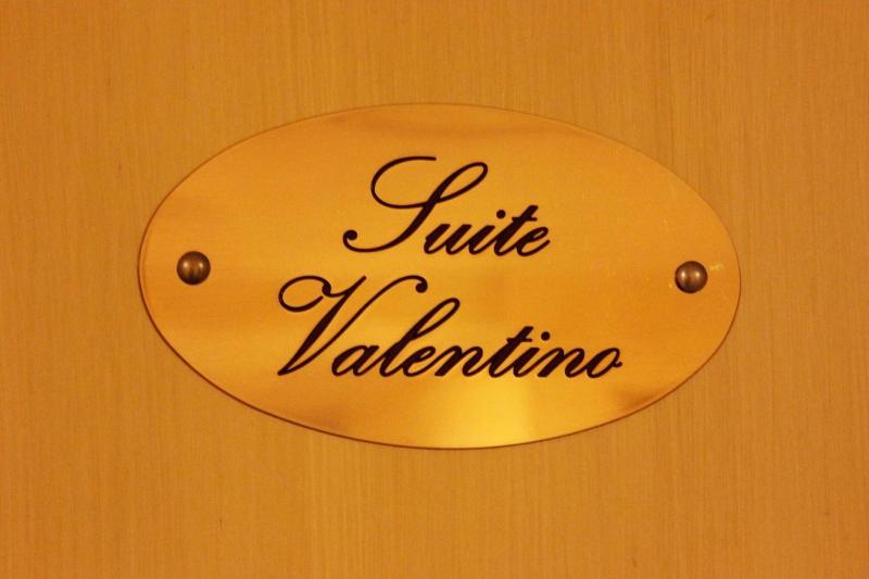 Valentino - Lobi
