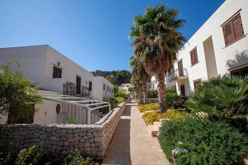 Villaggio Cala Mancina - Genel