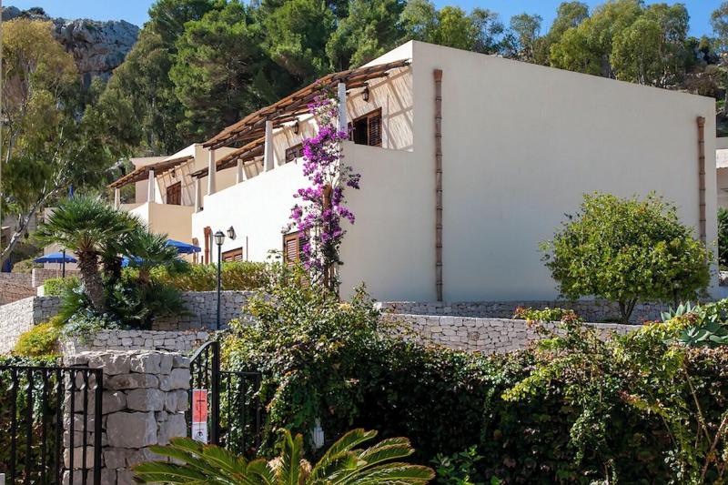 Villaggio Cala Mancina - Genel
