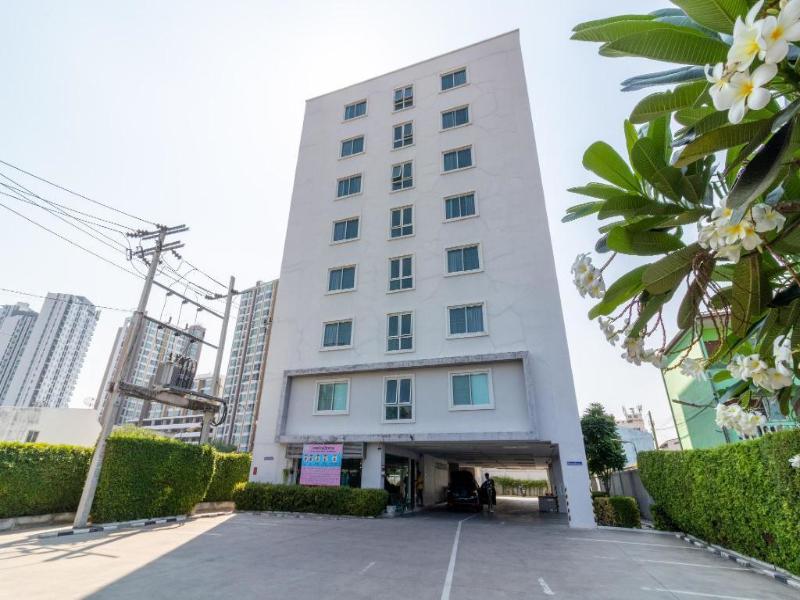 Townhouse Siam Privi Hotel - Genel