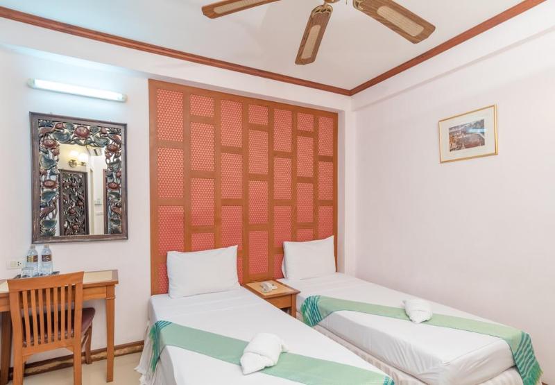 New Siam III Guest House - Oda