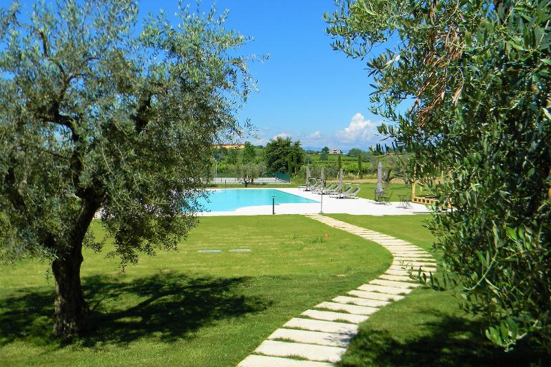 Borgo Romantico Green Wine Relais - Havuz