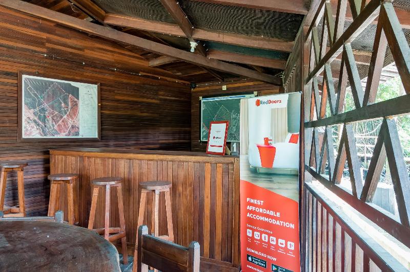 RedDoorz Resort @ Taman Wisata Mangrove - Lobi