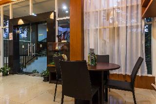 RedDoorz Premium @ Ampera Raya 2 fotoÄŸrafÄ±