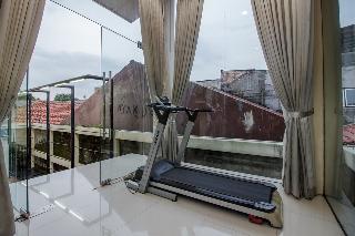 RedDoorz Premium @ Ampera Raya 2 fotoÄŸrafÄ±