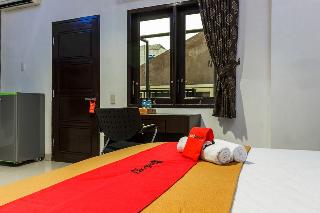 RedDoorz Premium @ Ampera Raya 2 fotoÄŸrafÄ±