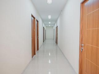 RedDoorz Plus near Plaza Blok M otel fotoğrafı
