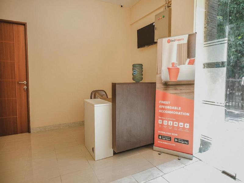 RedDoorz Plus near Plaza Blok M - Genel