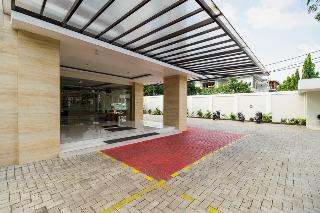 RedDoorz Plus near Lippo Mall Kemang 2 fotoÄŸrafÄ±