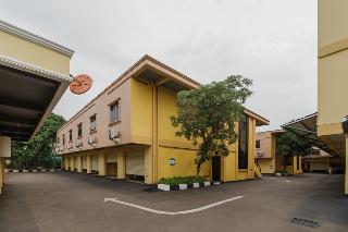 RedDoorz Plus near Dunia Fantasi Ancol fotoÄŸrafÄ±