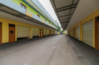 RedDoorz Plus near Dunia Fantasi Ancol fotoÄŸrafÄ±