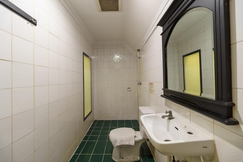 RedDoorz Plus near Ancol - Oda