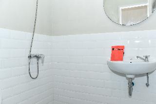 RedDoorz Plus @ Kemayoran fotoÄŸrafÄ±