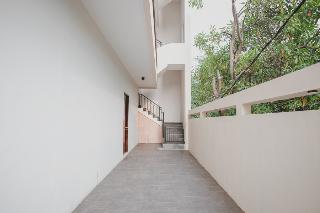 RedDoorz near Taman Palem fotoÄŸrafÄ±