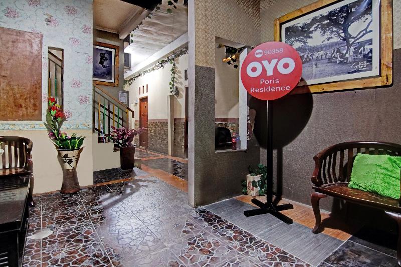 OYO 90358 Poris Residence - Lobi