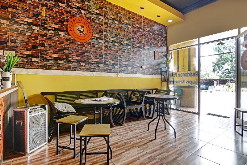 OYO 90358 Poris Residence - Lobi