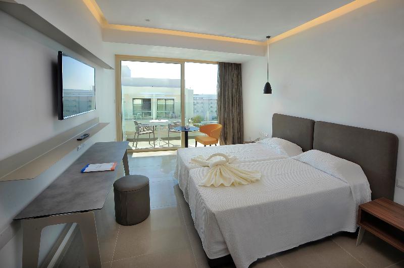 Nelia Beach Hotel & Spa - Oda