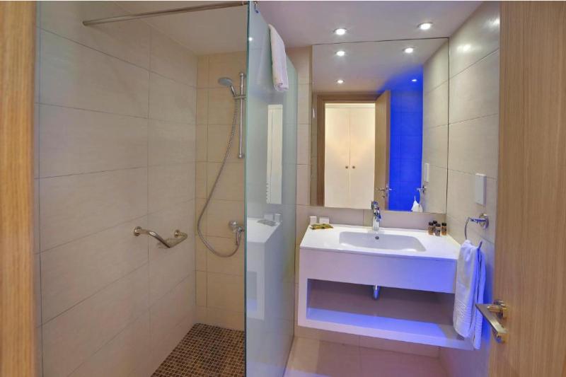 Nelia Beach Hotel & Spa - Oda