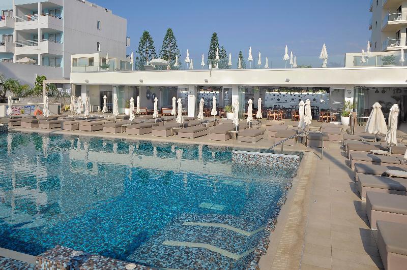 Nelia Beach Hotel & Spa - Havuz