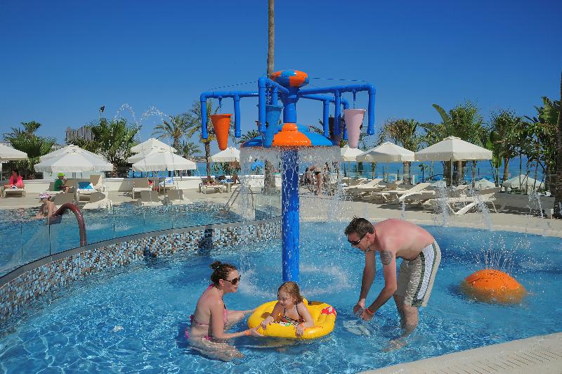 Nelia Beach Hotel & Spa - Havuz