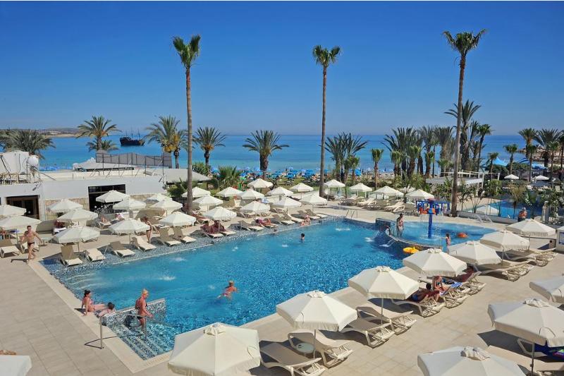 Nelia Beach Hotel & Spa - Havuz