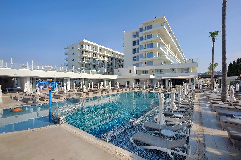 Nelia Beach Hotel & Spa - Havuz