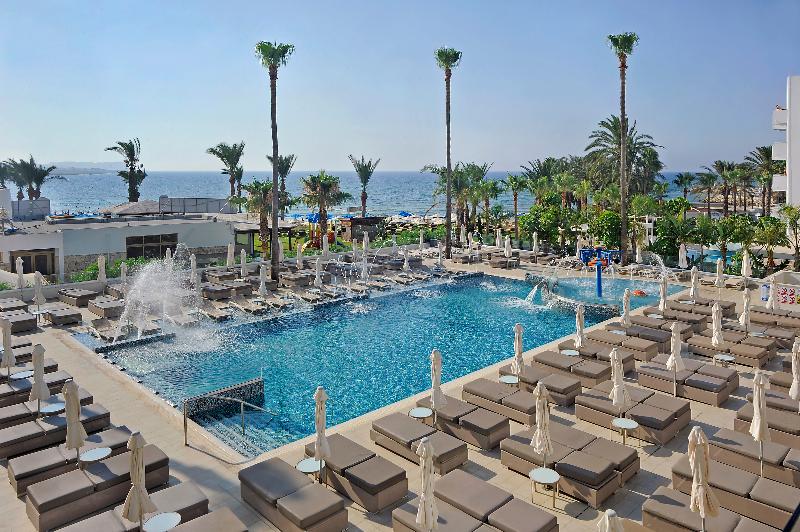 Nelia Beach Hotel & Spa - Havuz