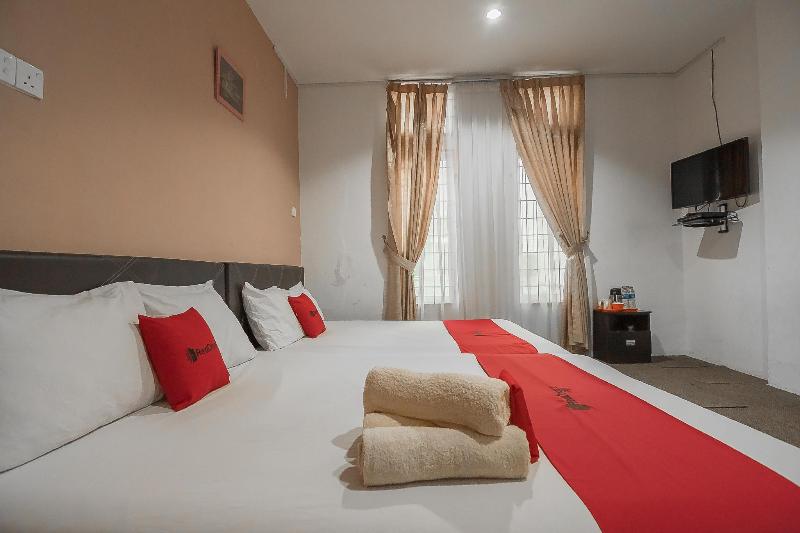 RedDoorz @ Batam Center 2 - Oda