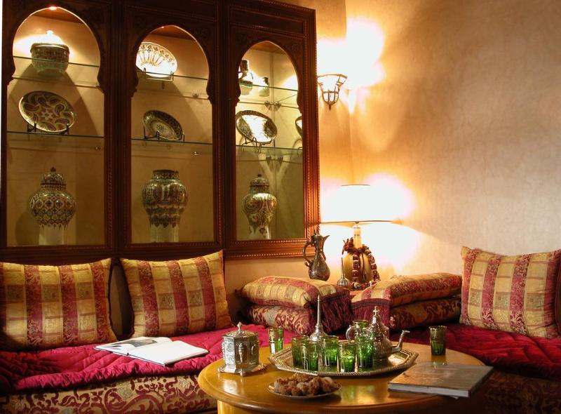 Riad Kniza - Genel