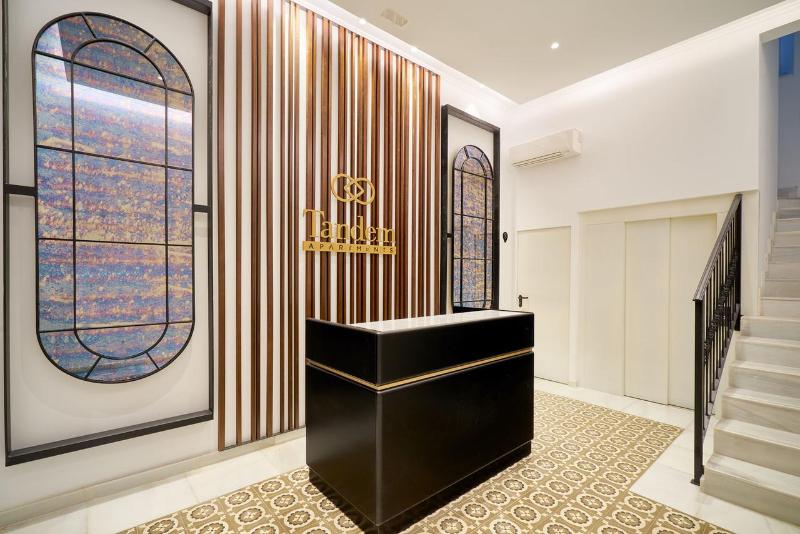 Tandem Soho Suites - Lobi