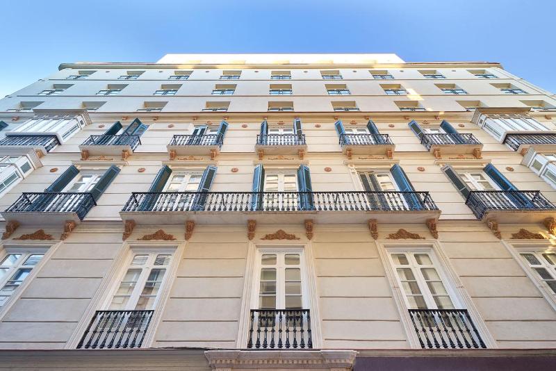 Tandem Soho Suites - Genel