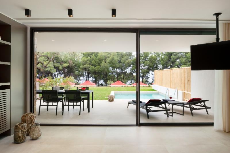 Amantes Villas And Suites - Oda
