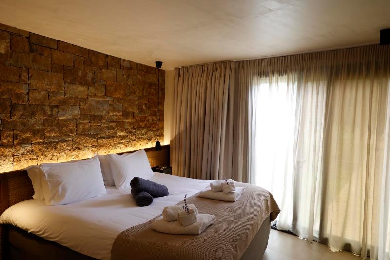 Amantes Villas And Suites - Oda