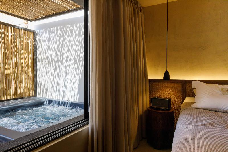 Amantes Villas And Suites - Oda