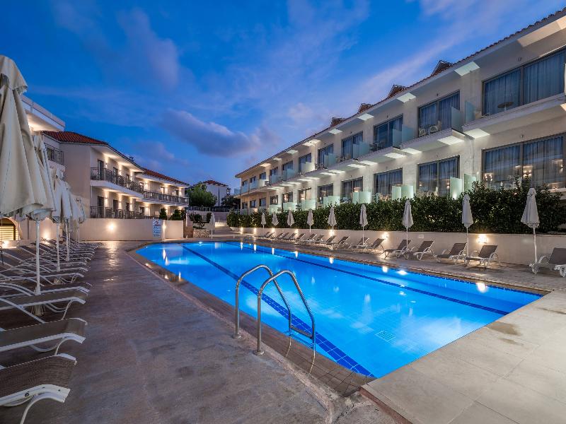 Karras Grande Resort - Havuz