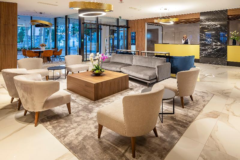 Luxury Hotel Riva - Lobi