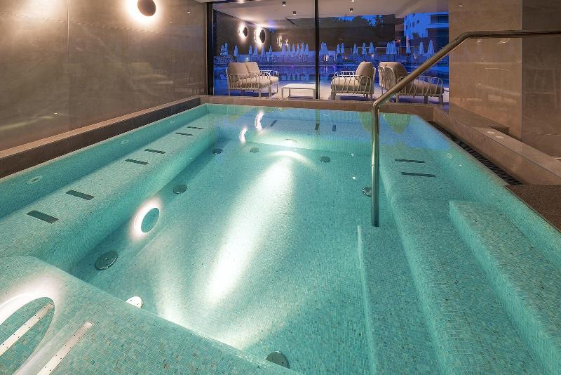 Luxury Hotel Riva - Aktivite