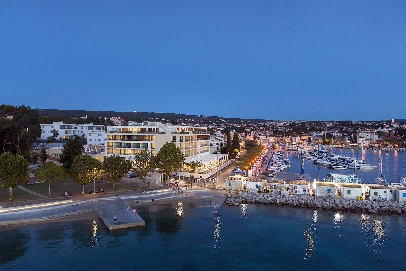 Luxury Hotel Riva - Genel