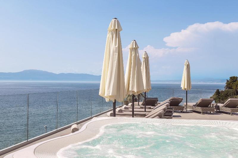 Luxury Hotel Riva - Genel
