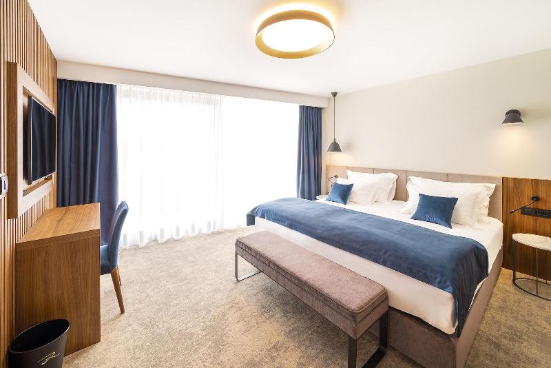 Luxury Hotel Riva - Oda
