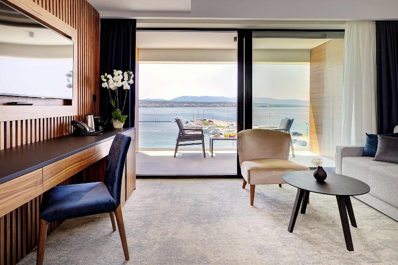 Luxury Hotel Riva - Oda