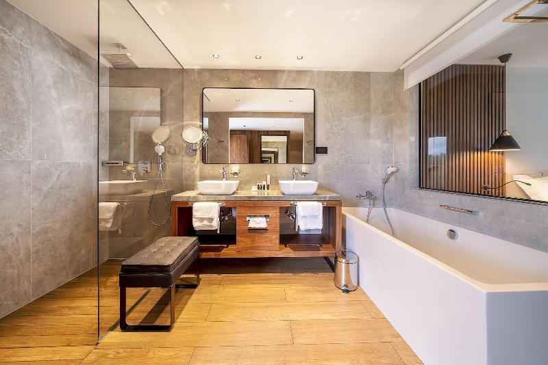 Luxury Hotel Riva - Oda