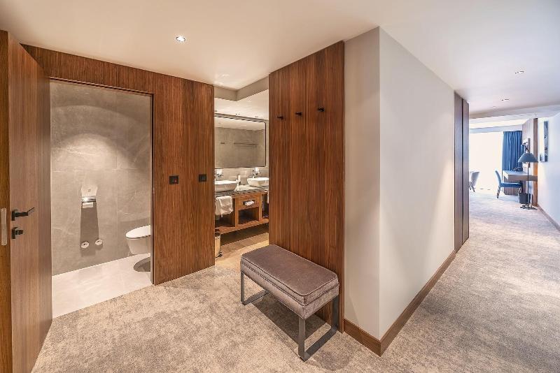 Luxury Hotel Riva - Oda