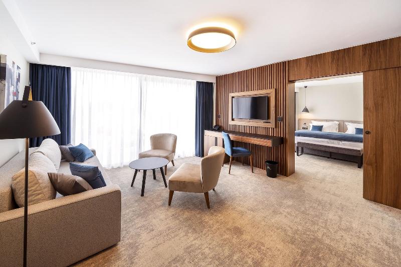Luxury Hotel Riva - Oda