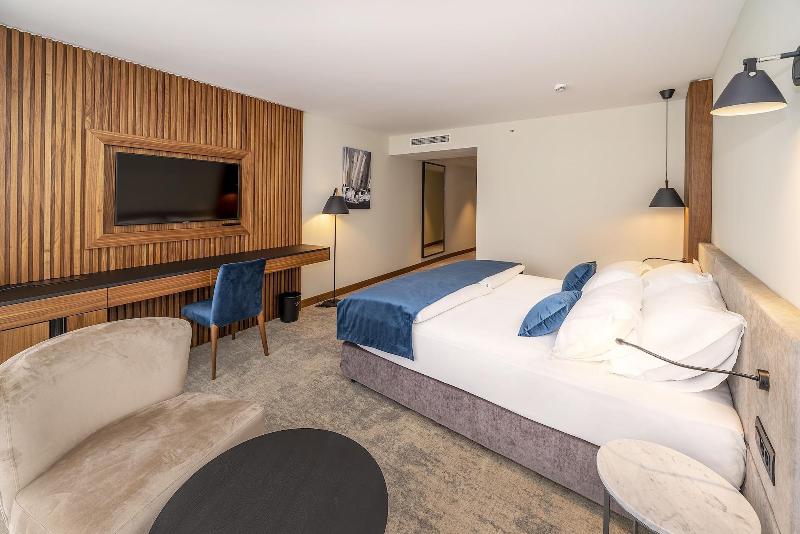 Luxury Hotel Riva - Oda