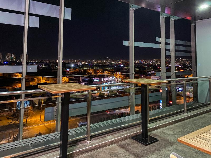 Ostimpark Business Hotel - Teras
