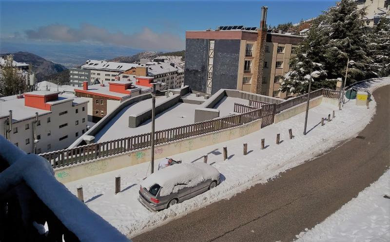 Todosierranevada Zona Baja - Edif. Atlas - Oda