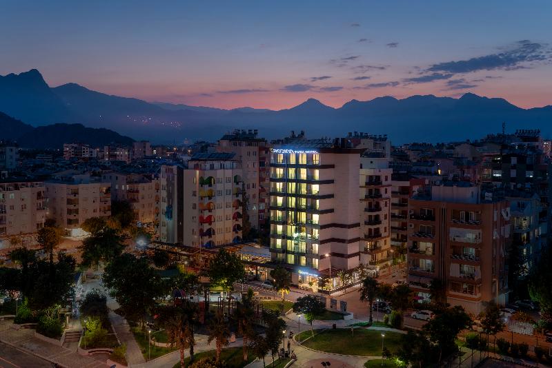 Rodinn Park Hotel - Genel