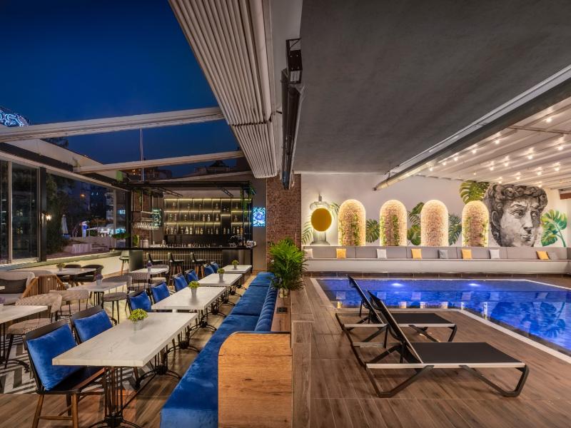 Rodinn Park Hotel - Havuz