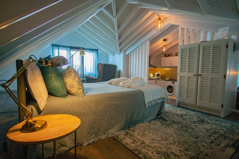 My Bed In Pico - Oda
